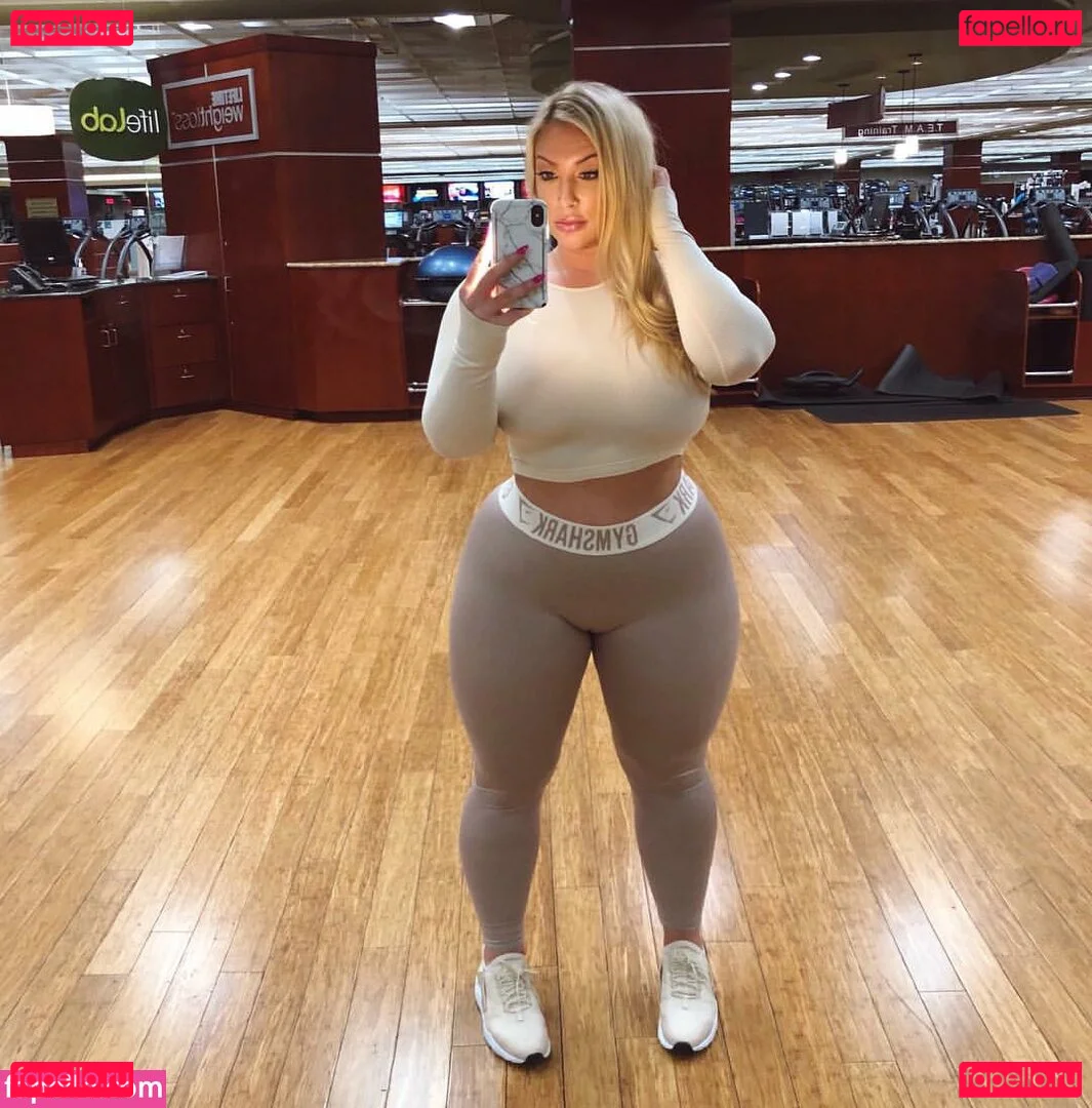 Taya Christian Onlyfans Photo Gallery 