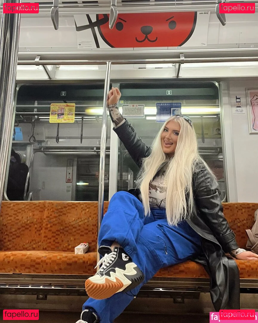 Taya Christian Onlyfans Photo Gallery 