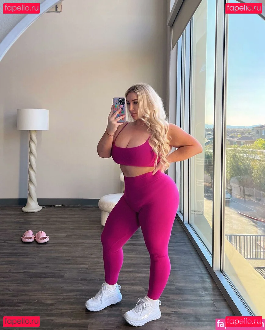 Taya Christian Onlyfans Photo Gallery 