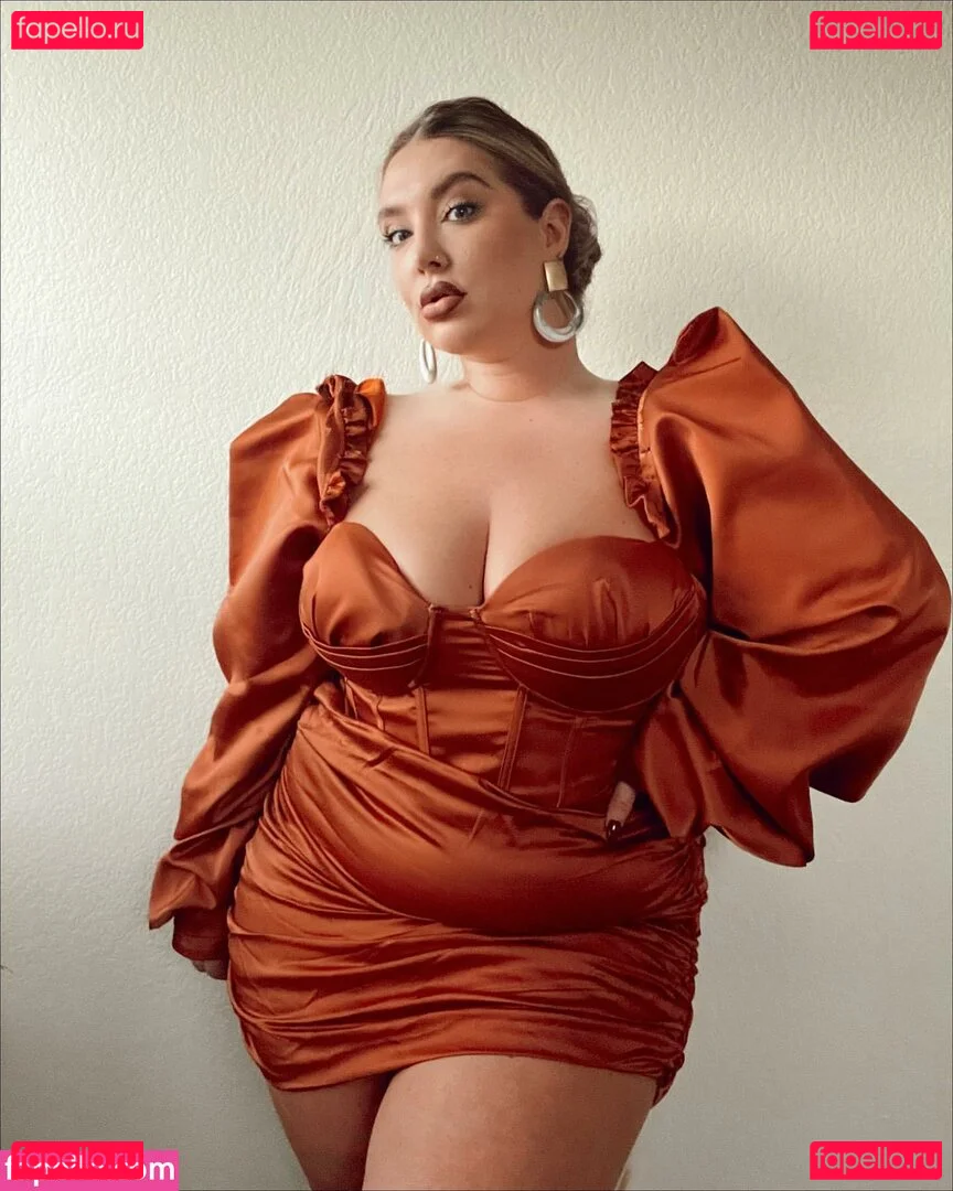 Taya Christian Onlyfans Photo Gallery 