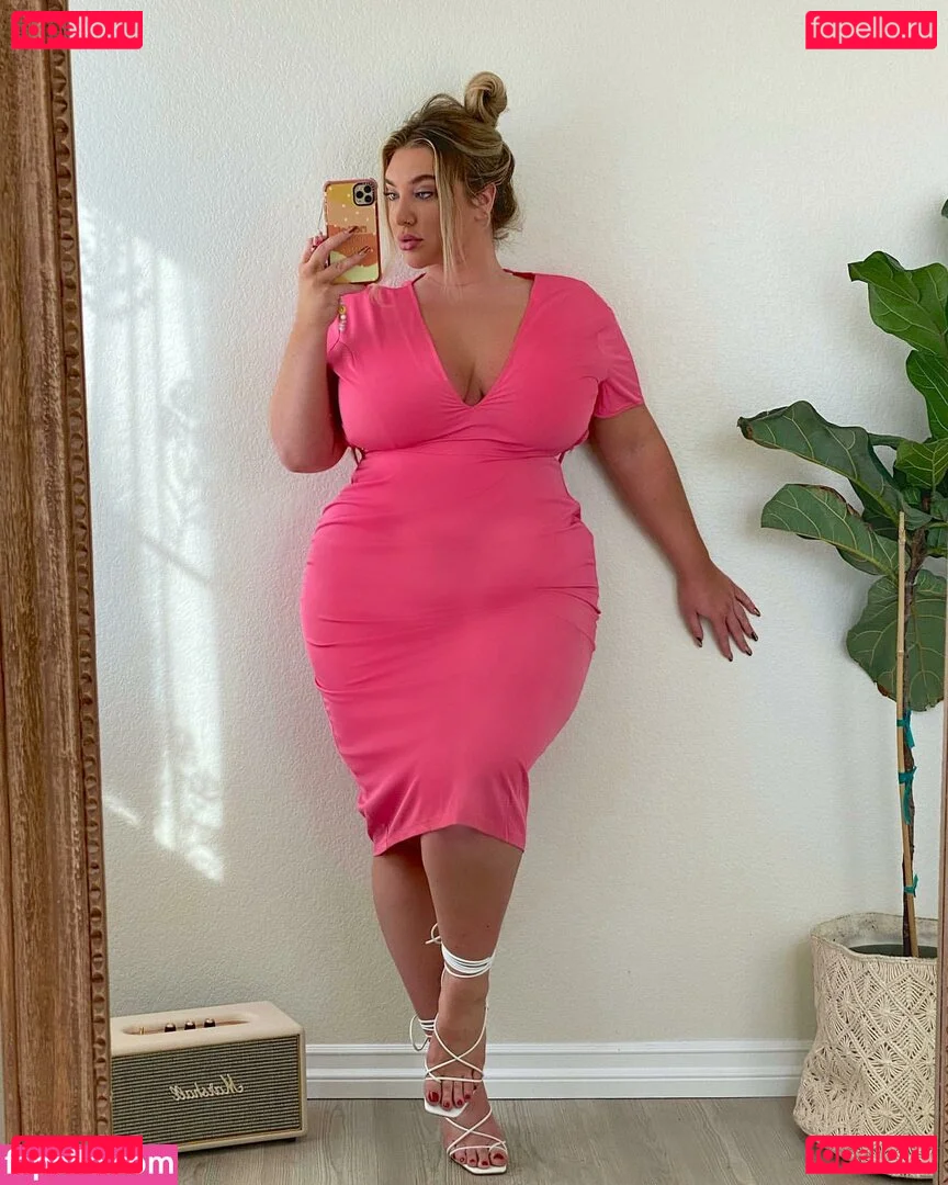 Taya Christian Onlyfans Photo Gallery 