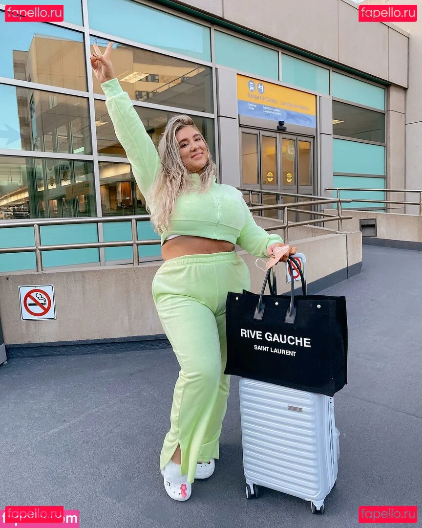 Taya Christian Onlyfans Photo Gallery 