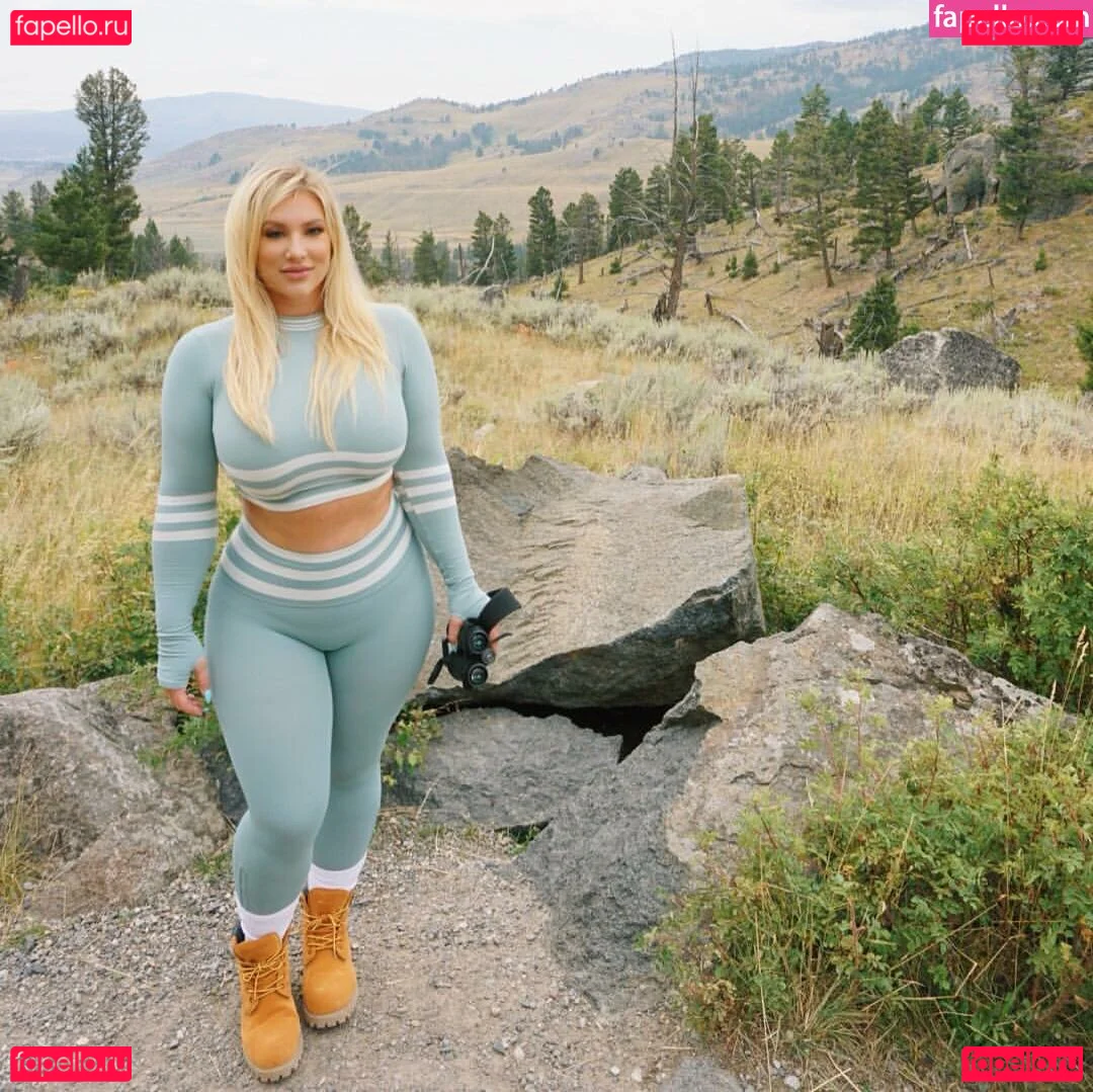 Taya Christian Onlyfans Photo Gallery 