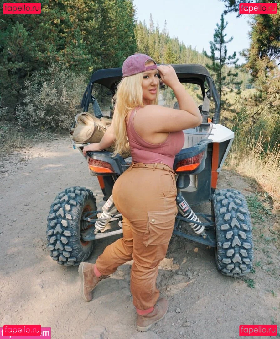 Taya Christian Onlyfans Photo Gallery 