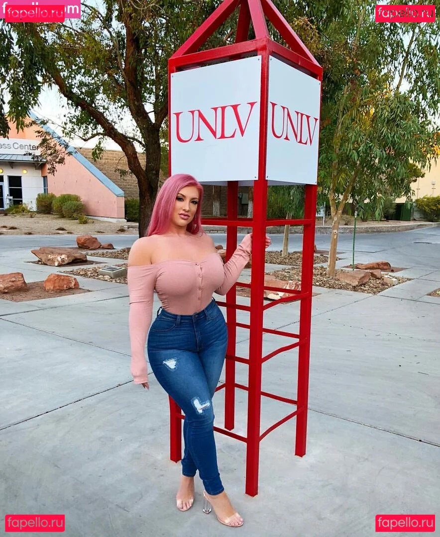 Taya Christian Onlyfans Photo Gallery 