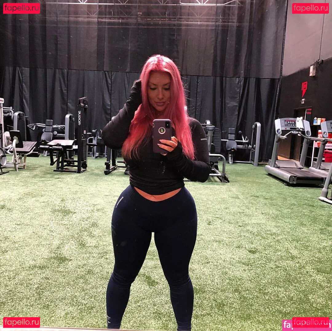 Taya Christian Onlyfans Photo Gallery 