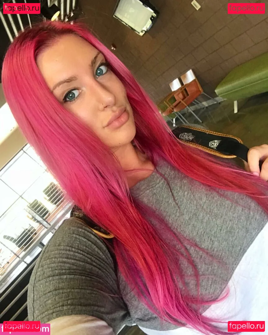 Taya Christian Onlyfans Photo Gallery 