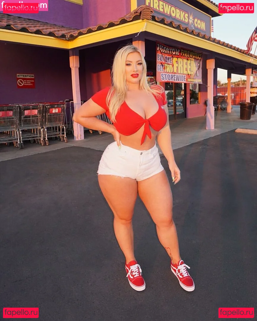 Taya Christian Onlyfans Photo Gallery 