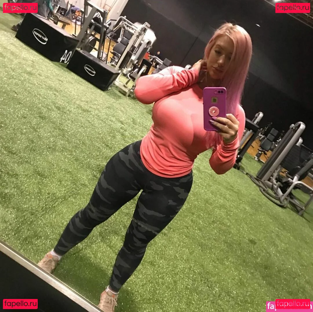 Taya Christian Onlyfans Photo Gallery 