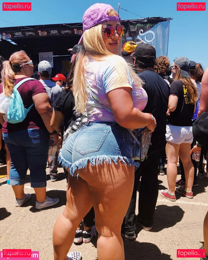 Taya Christian Onlyfans Photo Gallery 