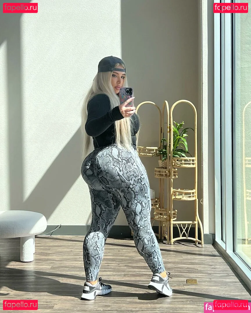 Taya Christian Onlyfans Photo Gallery 