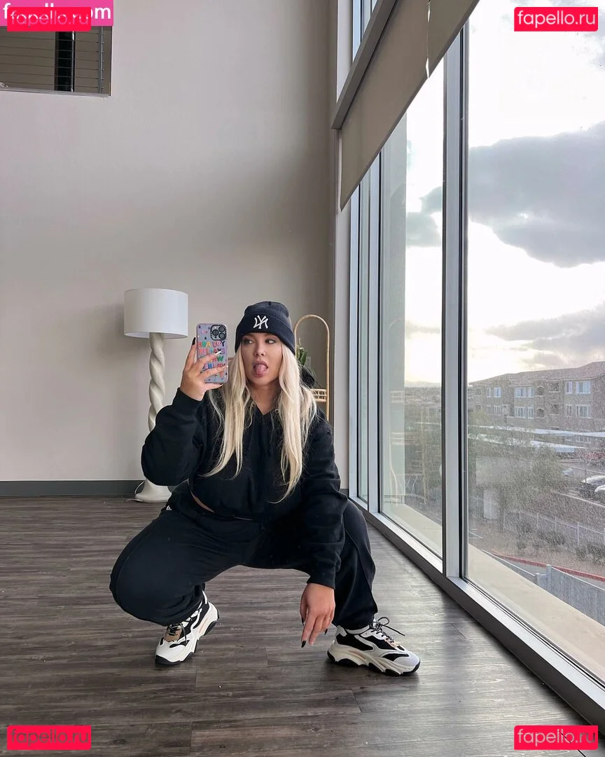 Taya Christian Onlyfans Photo Gallery 