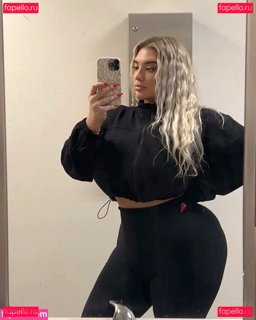 Taya Christian Onlyfans Photo Gallery 