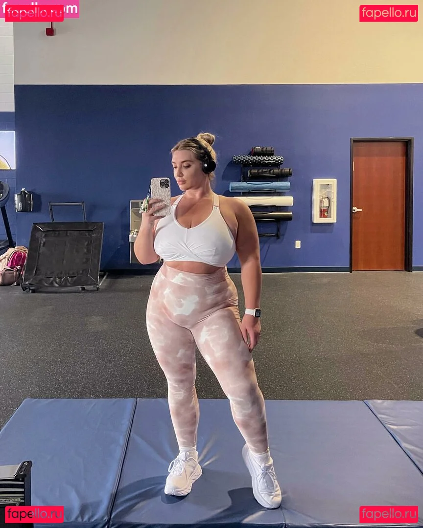 Taya Christian Onlyfans Photo Gallery 