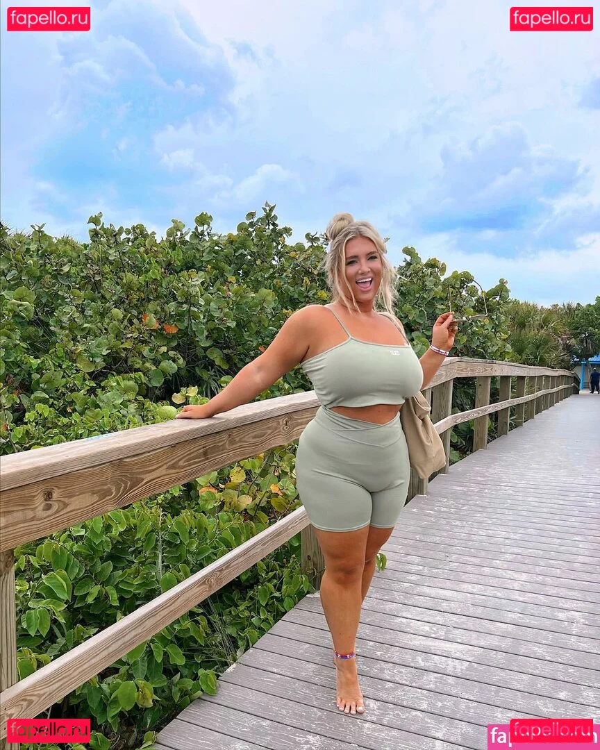 Taya Christian Onlyfans Photo Gallery 