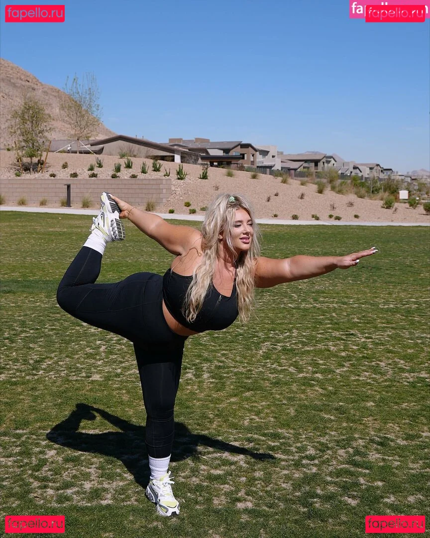 Taya Christian Onlyfans Photo Gallery 