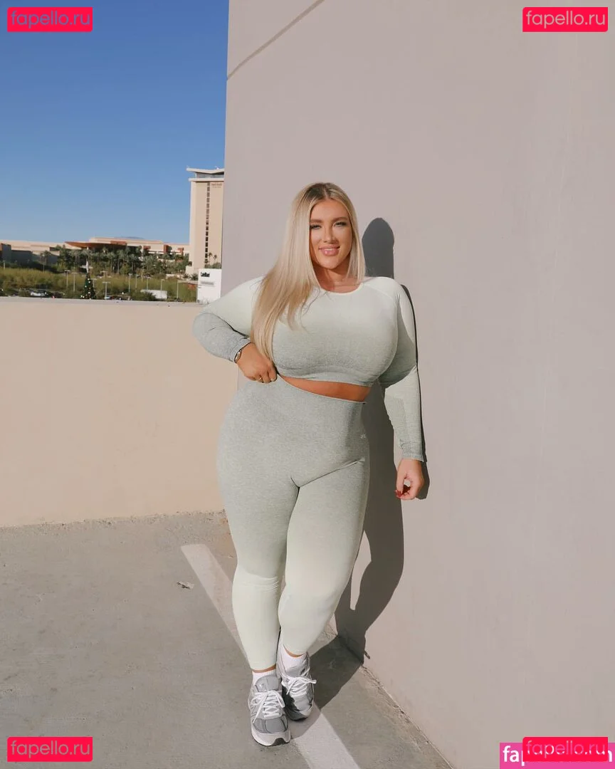 Taya Christian Onlyfans Photo Gallery 