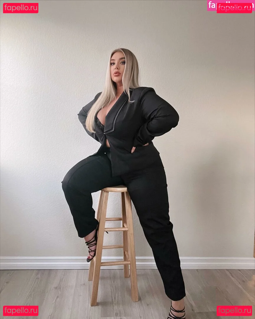 Taya Christian Onlyfans Photo Gallery 
