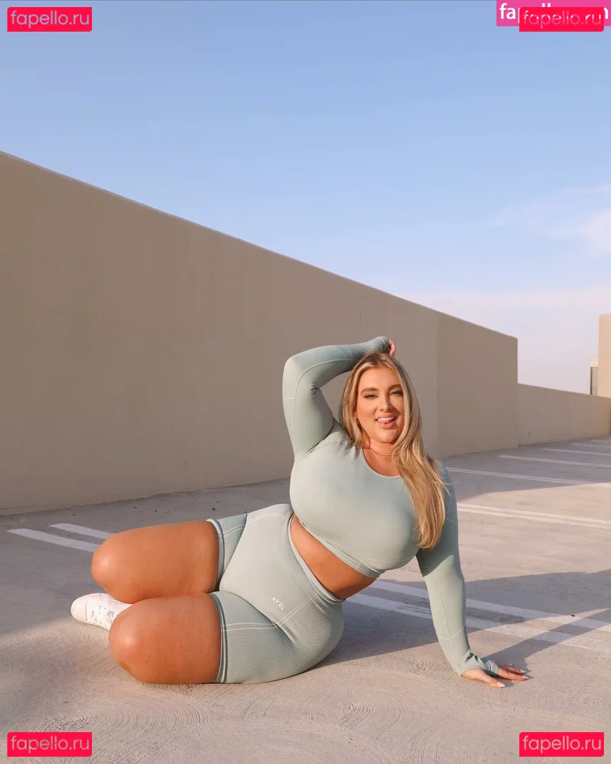 Taya Christian Onlyfans Photo Gallery 