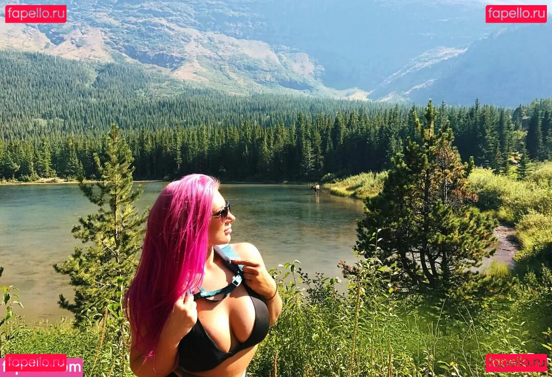 Taya Christian Onlyfans Photo Gallery 