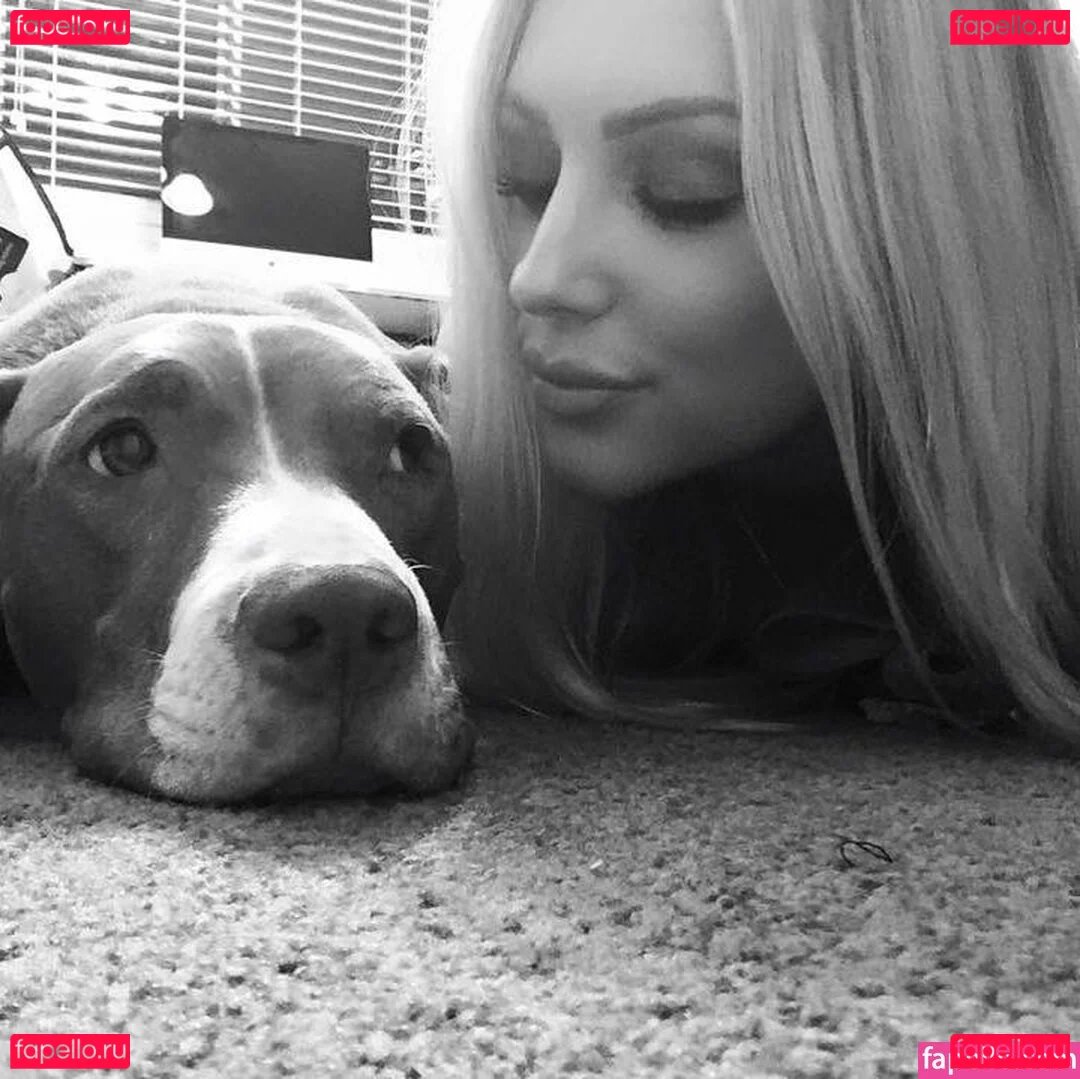 Taya Christian Onlyfans Photo Gallery 