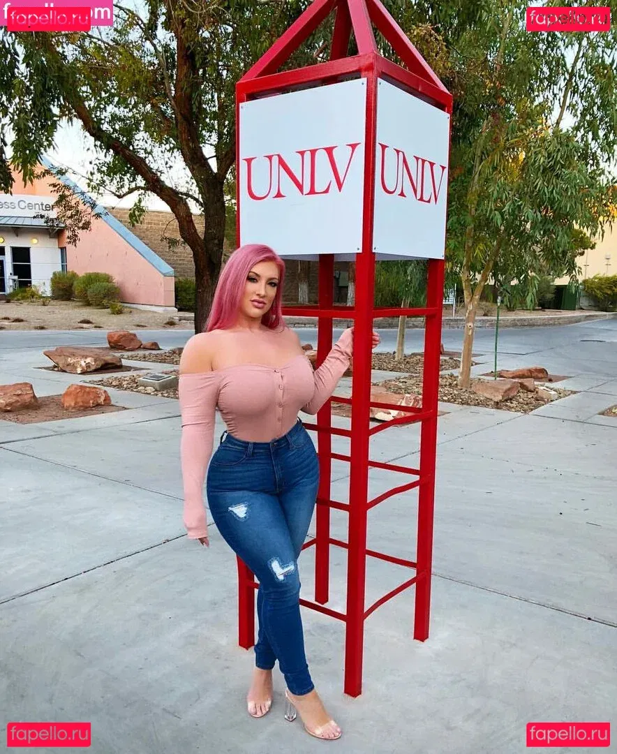 Taya Christian Onlyfans Photo Gallery 