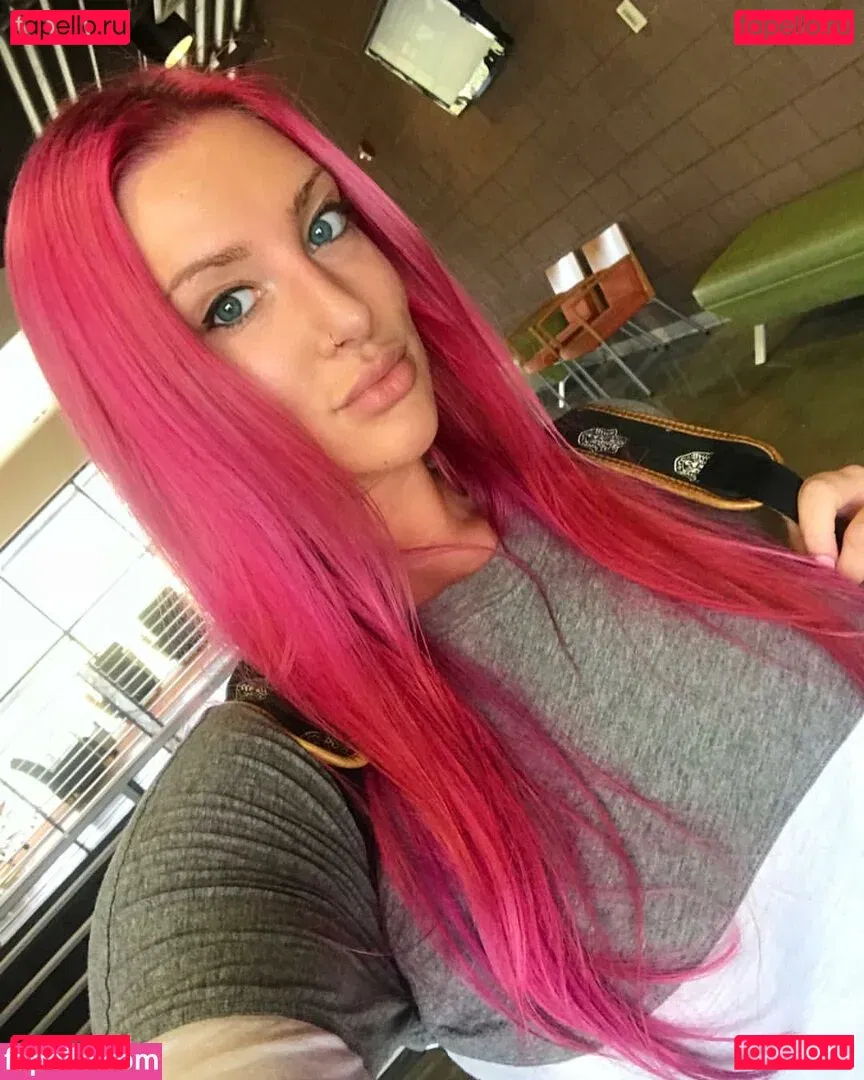 Taya Christian Onlyfans Photo Gallery 