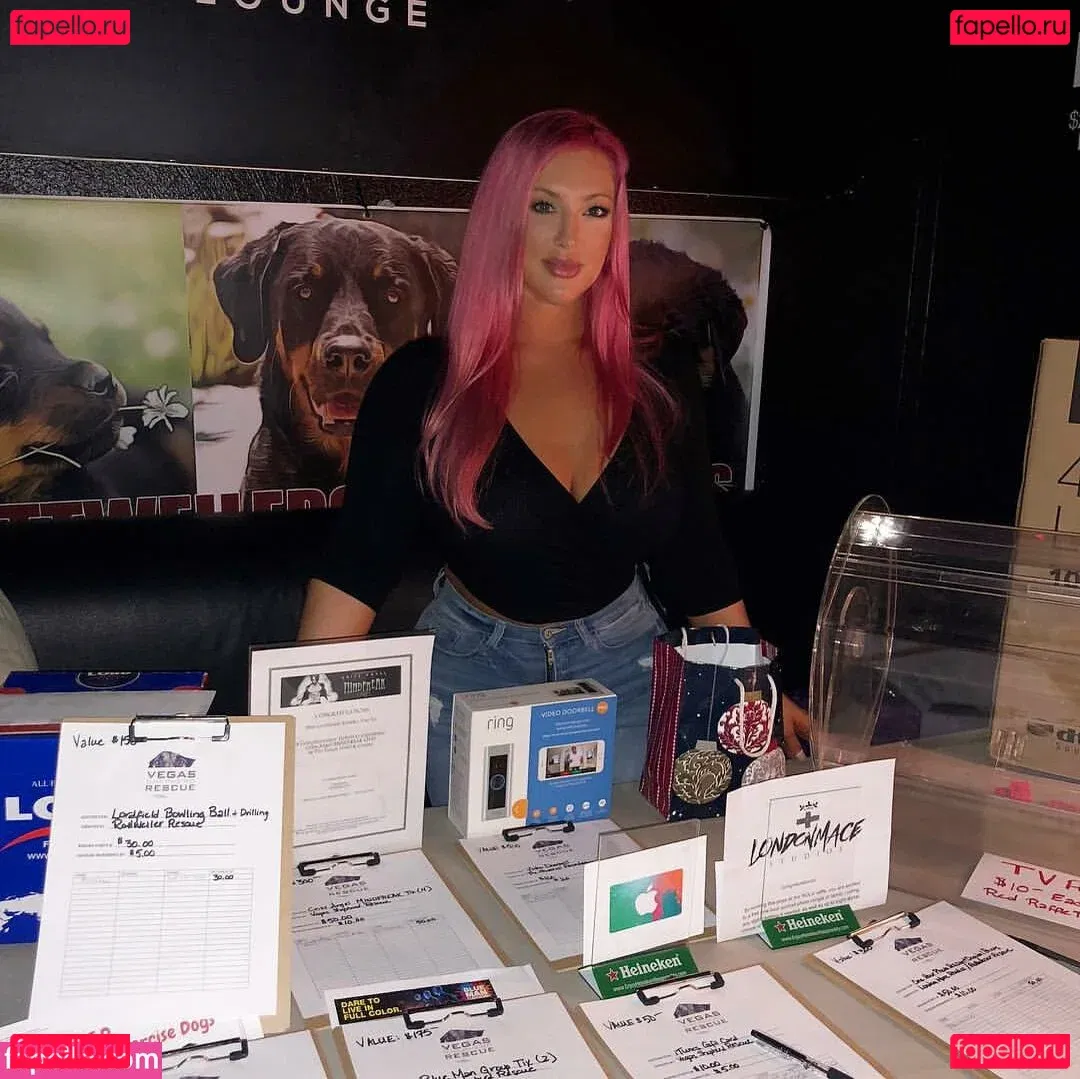 Taya Christian Onlyfans Photo Gallery 