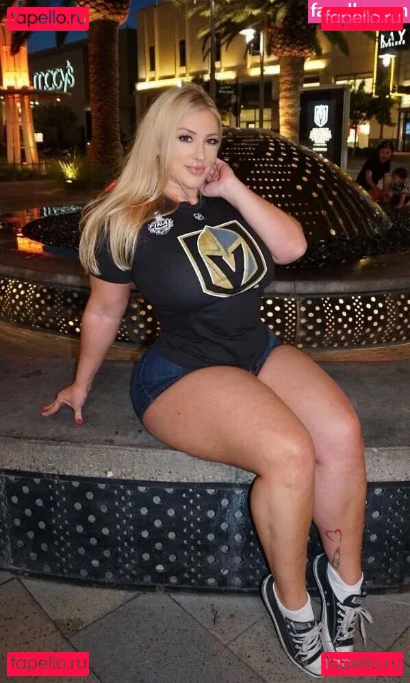 Taya Christian Onlyfans Photo Gallery 