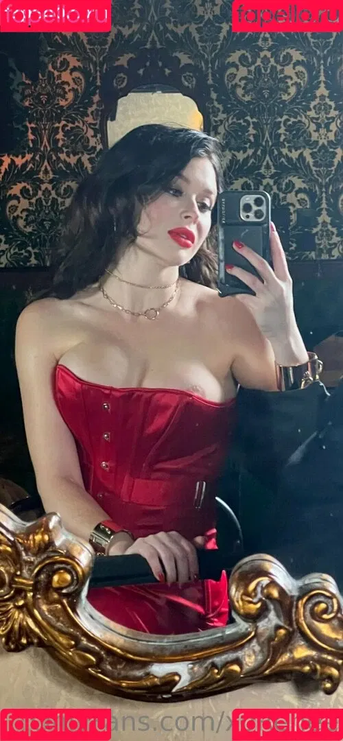 Renee Olstead Onlyfans Photo Gallery 