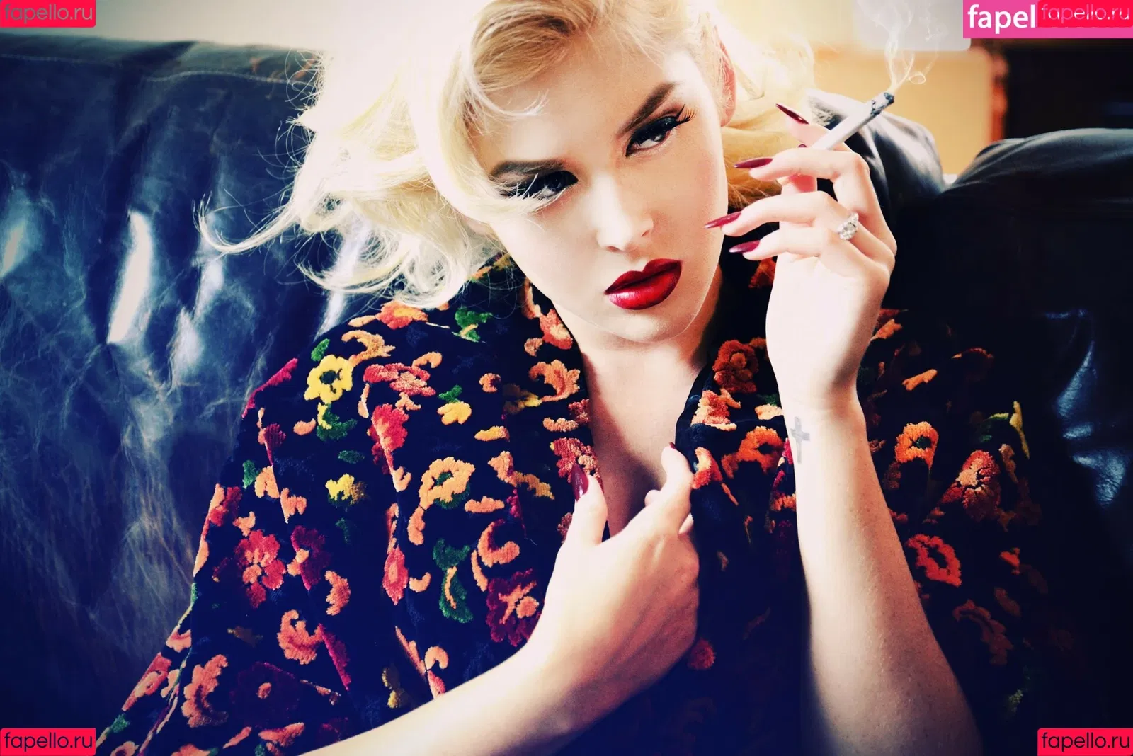 Renee Olstead Onlyfans Photo Gallery 
