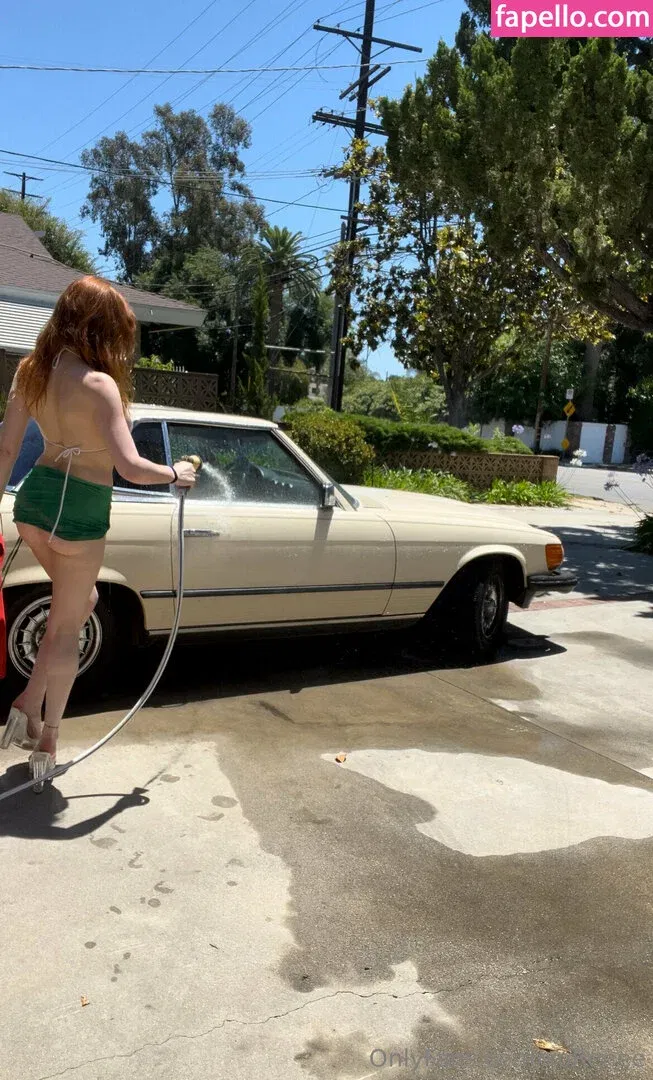 Renee Olstead Onlyfans Photo Gallery 