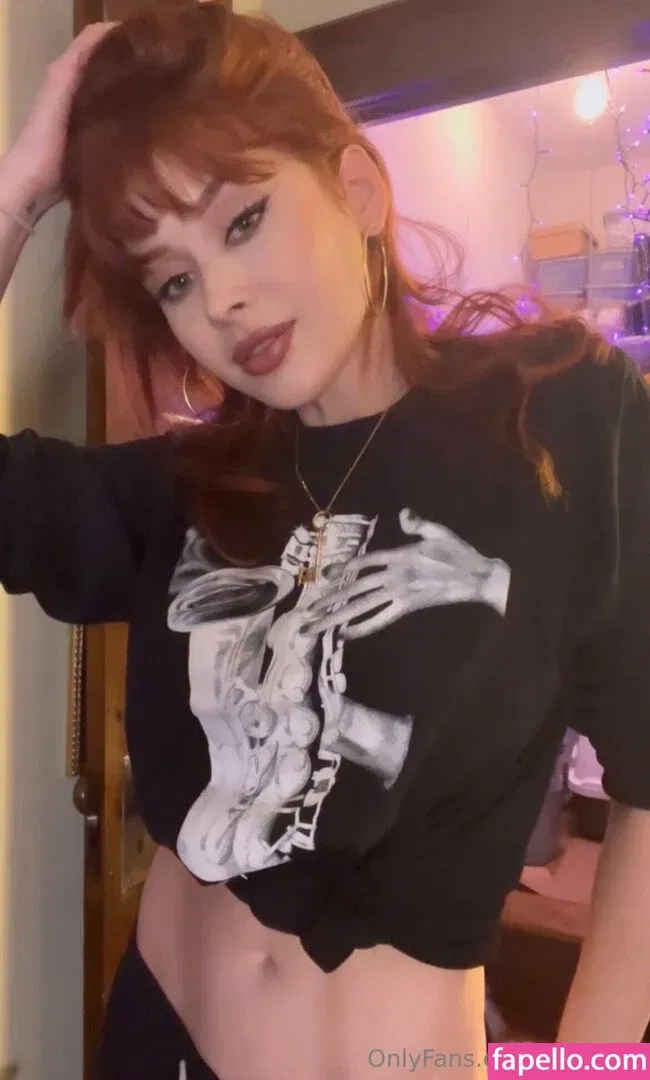 Renee Olstead Onlyfans Photo Gallery 