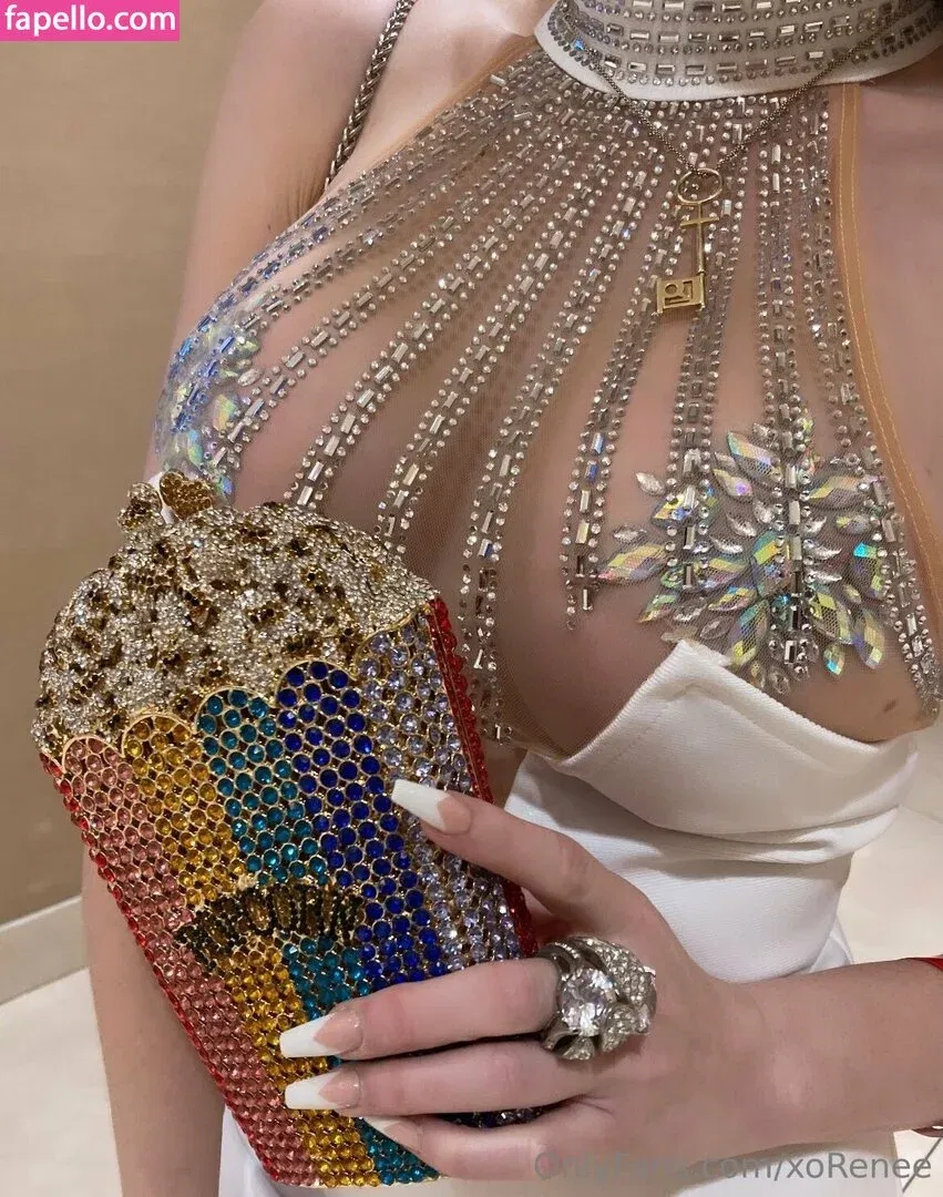 Renee Olstead Onlyfans Photo Gallery 