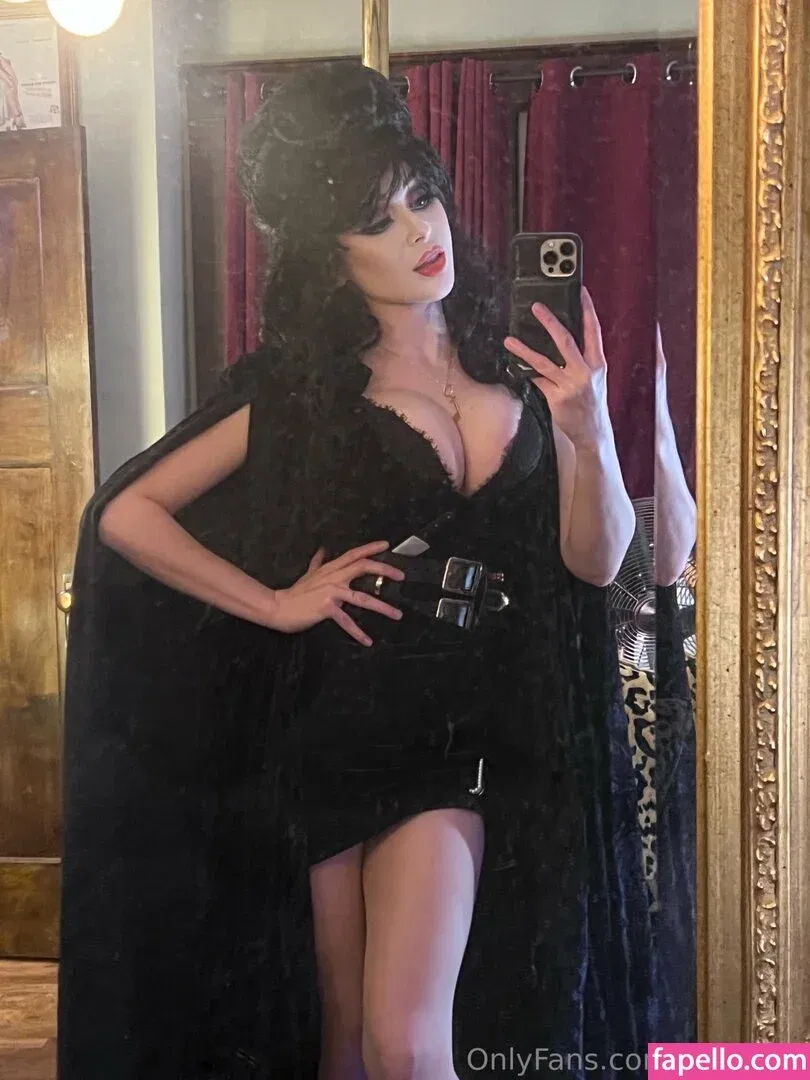 Renee Olstead Onlyfans Photo Gallery 