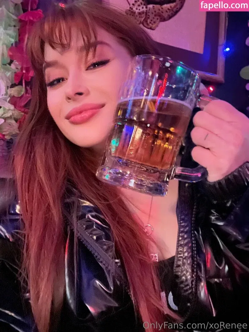 Renee Olstead Onlyfans Photo Gallery 