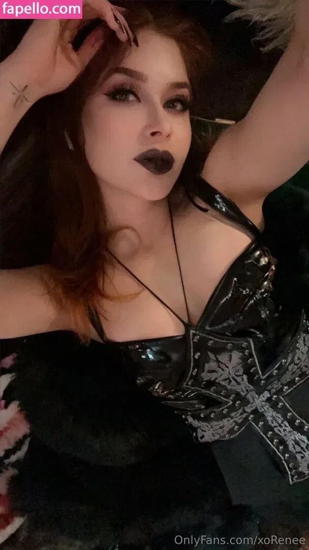 Renee Olstead Onlyfans Photo Gallery 