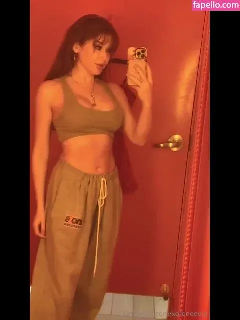 Renee Olstead Onlyfans Photo Gallery 