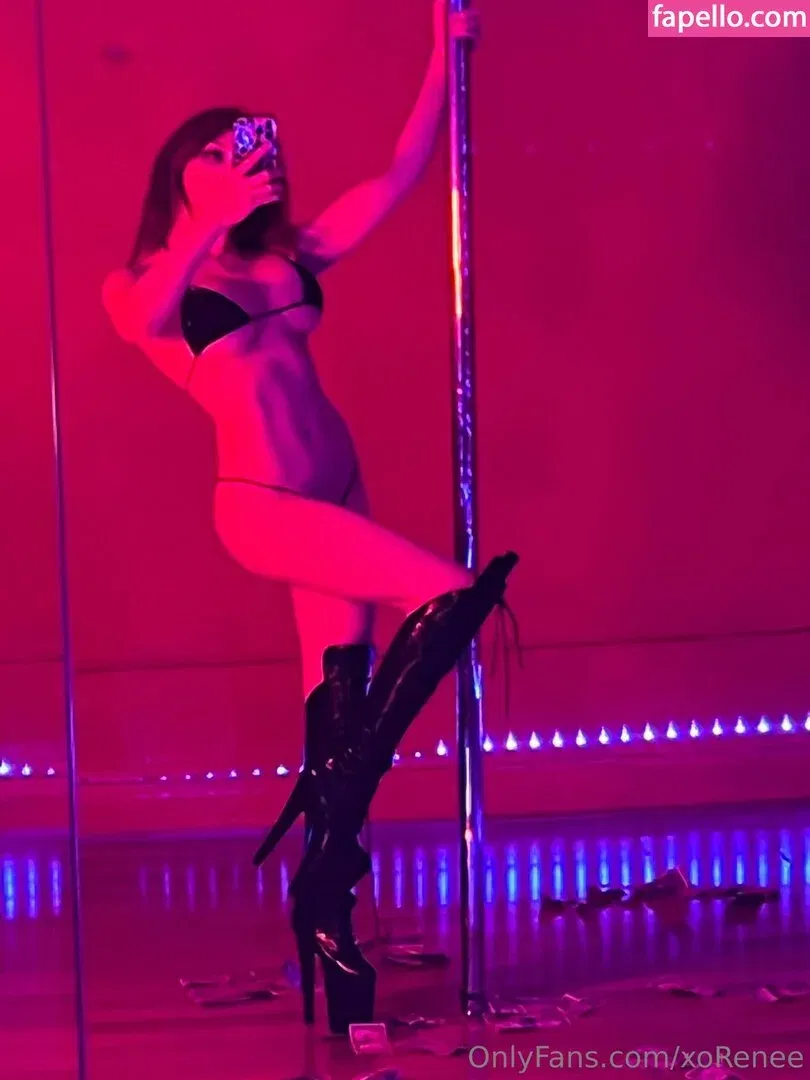 Renee Olstead Onlyfans Photo Gallery 