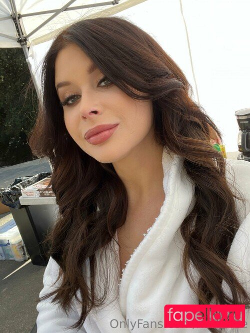 Renee Olstead Onlyfans Photo Gallery 