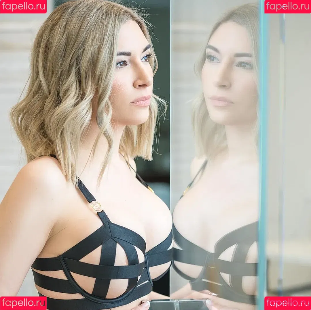 Alinity Onlyfans Photo Gallery 