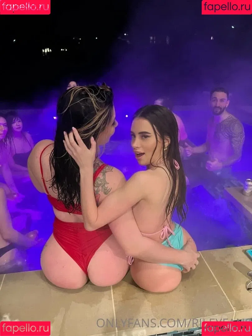 Alinity Onlyfans Photo Gallery 