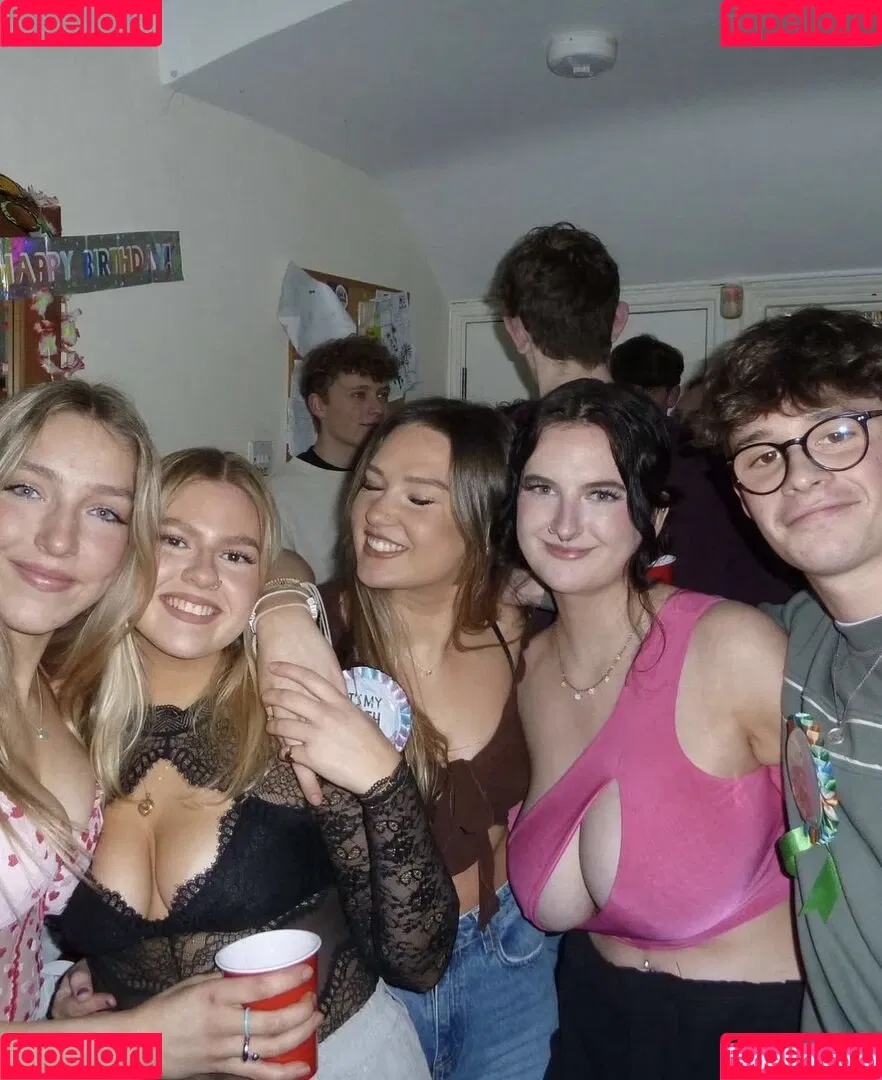 Alice S Onlyfans Photo Gallery 