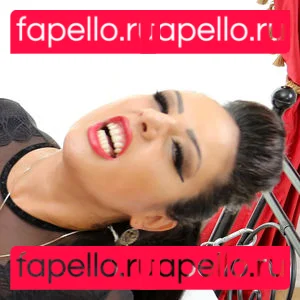 Ezada Sinn Onlyfans Photo Gallery 