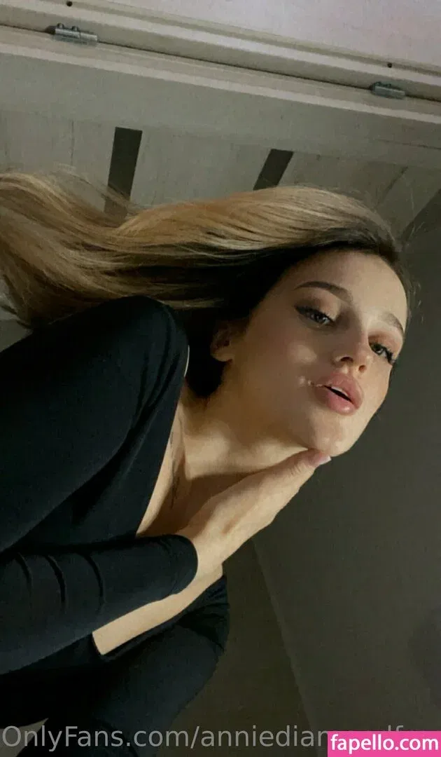 anniediamondfree Onlyfans Photo Gallery 