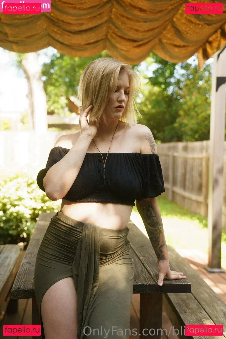 blissfulle Onlyfans Photo Gallery 