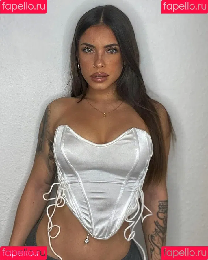 Yai Tejera Onlyfans Photo Gallery 