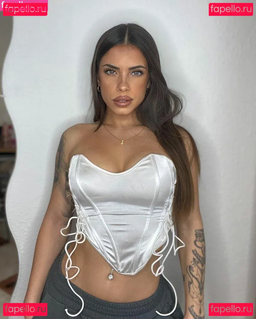 Yai Tejera Onlyfans Photo Gallery 