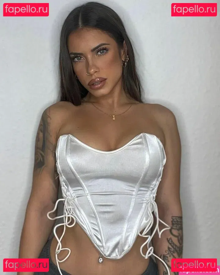 Yai Tejera Onlyfans Photo Gallery 