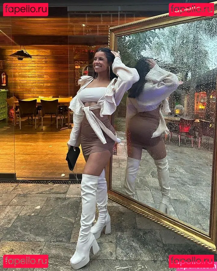 Yai Tejera Onlyfans Photo Gallery 